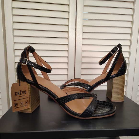 Crevo Shoes - NWT Crevo Black Croc-Embossed Strappy Block Heel Sandals Size 9.5